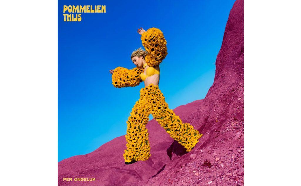 Floral fashion op cover van debuutalbum van Pommelien Thijs